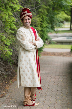 Indian groom posing for pictures Indian groom posing for pictures
