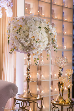 Dazzling decoration at the reception venue Dazzling decoration at the reception venue