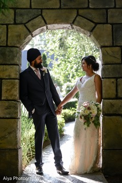 Elegant Indian bride and groom's wedding ceremony fashion. Elegant Indian bride and groom's wedding ceremony fashion.