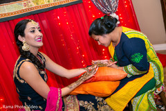 Maharani getting her mehndi designs Maharani getting her mehndi designs