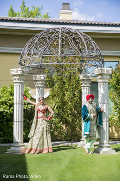 Indian lovebirds posing for photoshoot Indian lovebirds posing for photoshoot