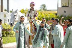 Enchanting Indian groom on his baraat horse capture. Enchanting Indian groom on his baraat horse capture.