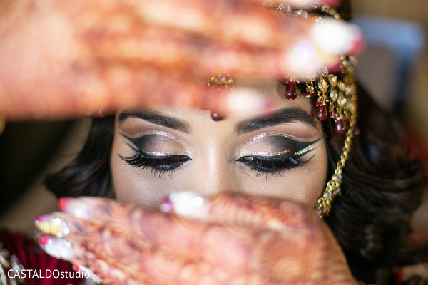 See this incredible maharani's ceremony makeup.