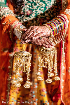Details of Maharani's jewelry and mehndi Details of Maharani's jewelry and mehndi