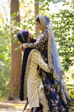 Enchanting photo of Indian newlyweds Enchanting photo of Indian newlyweds
