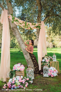 See this gorgeous indian bride outfit See this gorgeous indian bride outfit