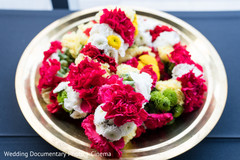 Floral arrangement details of the reception Floral arrangement details of the reception