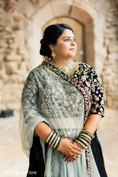 Graceful Indian bride photo session. Graceful Indian bride photo session.