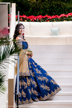 Dazzling Maharani posing for the photo session Dazzling Maharani posing for the photo session