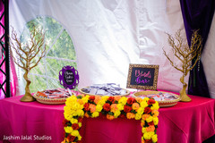Beautiful table of favors Beautiful table of favors