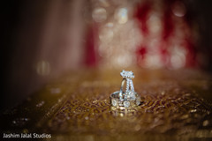 Detail of the wedding rings Detail of the wedding rings