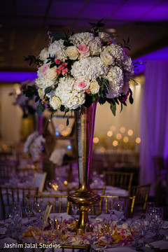 See this incredible floral arrangement design See this incredible floral arrangement design