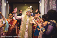 Guests cheering for Raja Guests cheering for Raja