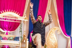 Marvelous Indian sangeet dancer capture. Marvelous Indian sangeet dancer capture.