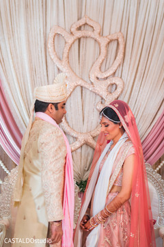 See this romantic Indian wedding style. See this romantic Indian wedding style.