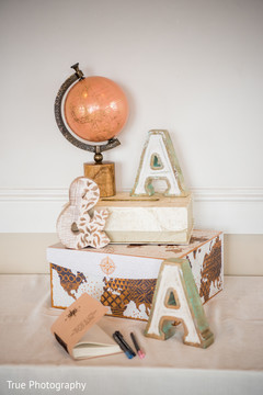 Lovely Indian wedding guests book. Lovely Indian wedding guests book.