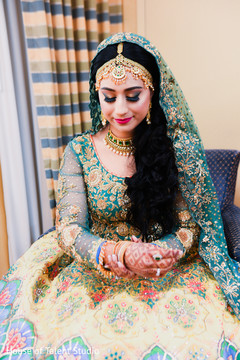 Indian bride looking gorgeous Indian bride looking gorgeous