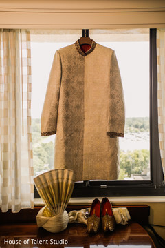Sherwani and pagri details Sherwani and pagri details
