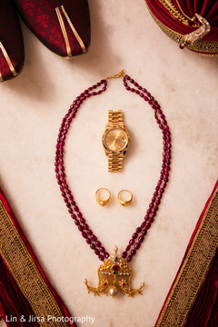 Indian bride's jewelry Indian bride's jewelry