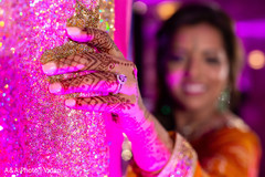 Dazzling Maharani showing her mehndi Dazzling Maharani showing her mehndi