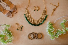 Jewelry details of the Maharani Jewelry details of the Maharani