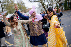 Ravishing guests dancing Ravishing guests dancing