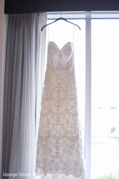 Indian bride's white wedding dress Indian bride's white wedding dress
