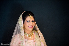Maharani smiling for the cameras Maharani smiling for the cameras