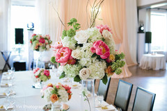 Floral arrangement details of the reception Floral arrangement details of the reception