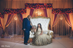 See this beautiful Indian bride and groom capture. See this beautiful Indian bride and groom capture.
