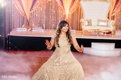 Marvelous Indian bridal reception dance. Marvelous Indian bridal reception dance.