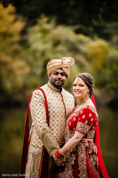 Enchanting capture of lovebirds Enchanting capture of lovebirds