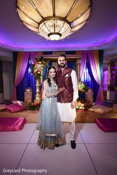Indian bride and groom looking amazing Indian bride and groom looking amazing