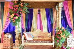 Decoration details of the bash Decoration details of the bash