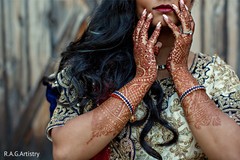Stunning Maharani's mehndi art. Stunning Maharani's mehndi art.