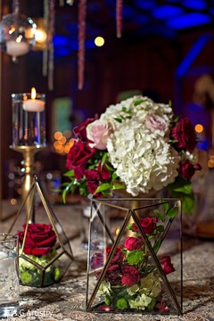 Marvelous Indian wedding table flowers decor. Marvelous Indian wedding table flowers decor.
