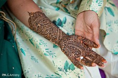Incredible Indian bridal henna art. Incredible Indian bridal henna art.