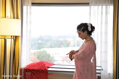 Take a look at this Indian bride ceremony fashion. Take a look at this Indian bride ceremony fashion.