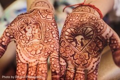 Incredible Indian bridal mehndi art. Incredible Indian bridal mehndi art.
