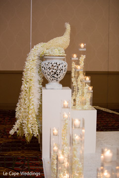 See this gorgeous bird floral arrangement See this gorgeous bird floral arrangement