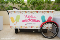 Marvelous Indian pre-wedding icecream bars. Marvelous Indian pre-wedding icecream bars.