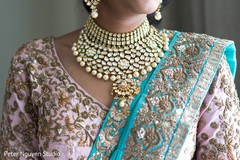 Marvelous Kundan necklace for Indian bride. Marvelous Kundan necklace for Indian bride.