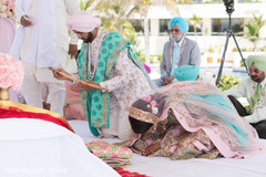 Take a look at this traditional indian wedding ceremony. Take a look at this traditional indian wedding ceremony.