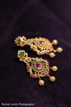 Jewelry details of the Maharani Jewelry details of the Maharani