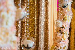 Marvelous Indian wedding roses in glass decorations. Marvelous Indian wedding roses in glass decorations.