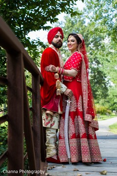 Indian bride and groom looking amazing Indian bride and groom looking amazing