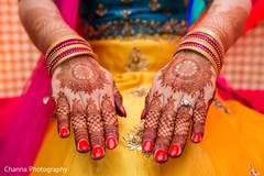 Take a look at this incredible Indian bridal mehndi. Take a look at this incredible Indian bridal mehndi.