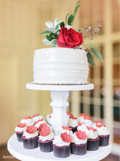 Lovely Indian wedding cake flowers decor. Lovely Indian wedding cake flowers decor.