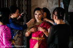 Maharani getting her Kundan rani haar & choker necklace. Maharani getting her Kundan rani haar & choker necklace.