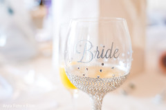 Take a look at this personalized Indian bridal wine glass. Take a look at this personalized Indian bridal wine glass.
